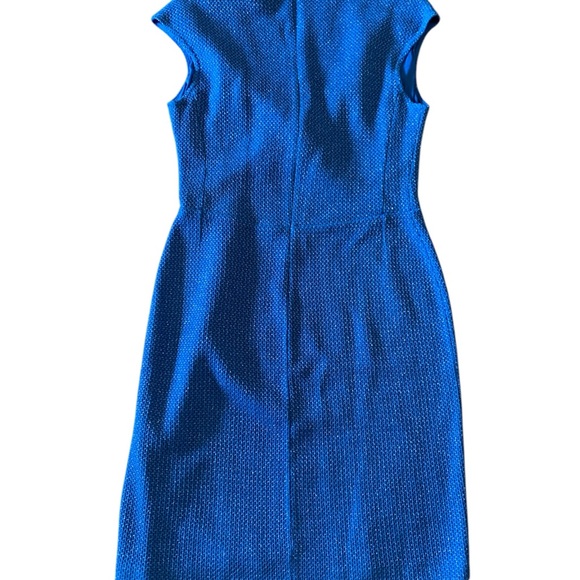 NEW ST. JOHN Blue Metallic Boucle Tweed Knit Sheath Zip Rhinestone Dress 8 $1395 - Picture 5 of 5